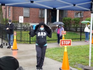 codding court food box in rain